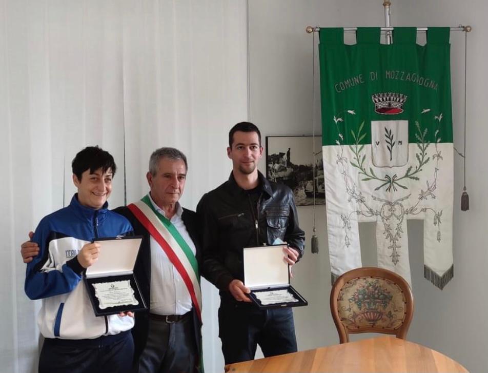 Ivan Martinelli premiato dal Comune di Mozzagrogna per il titolo di campione del mondo UCI master 6