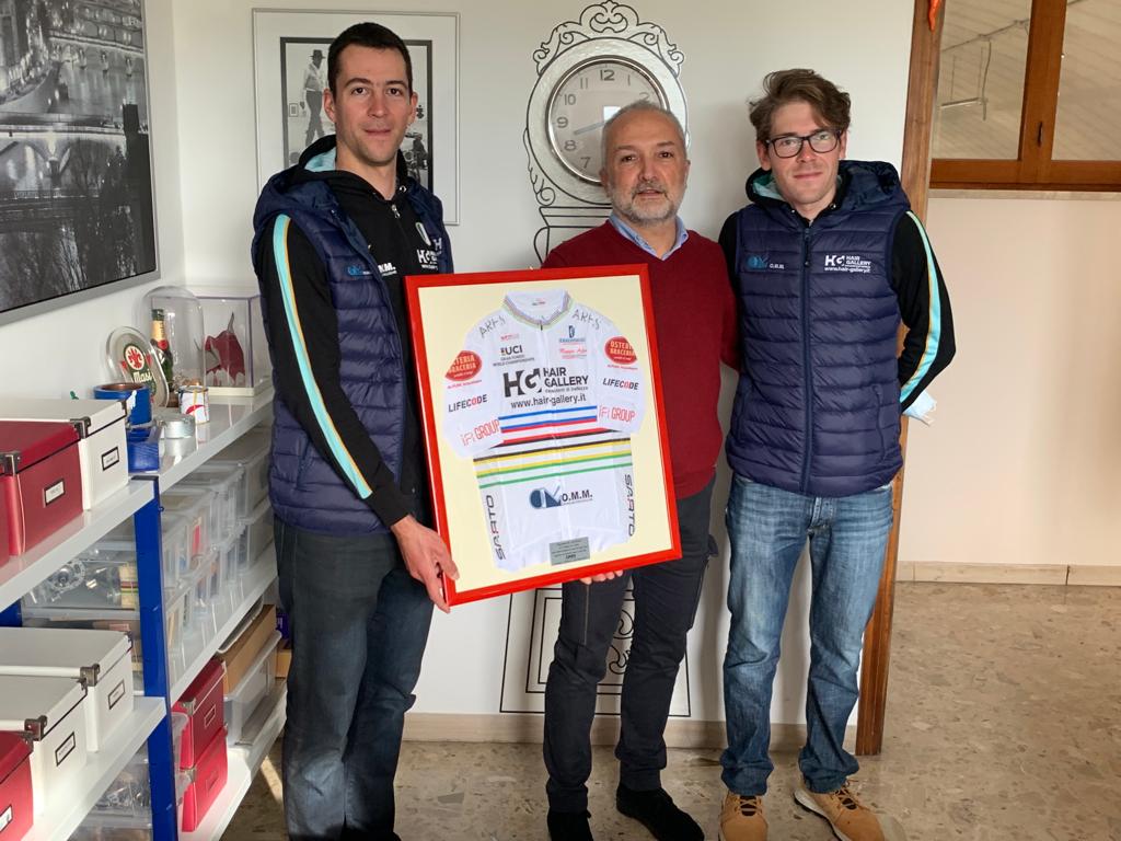 Ivan Martinelli ed Ettore Carlini in casa dello sponsor O.M.M. Minuterie Metalliche 8
