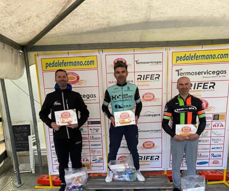 Hair Gallery Cycling Team, partenza col botto a Fermo con la prima affermazione su strada di Moreno Rapari 2