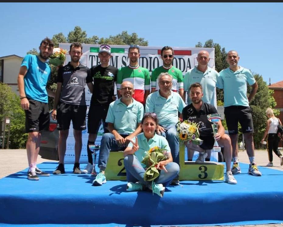 Ivan Martinelli, Stefano Scotti e Wladimiro D’Ascenzo: tris di maglie tricolori FCI strada per l’HG Cycling Team a Monte Urano 2