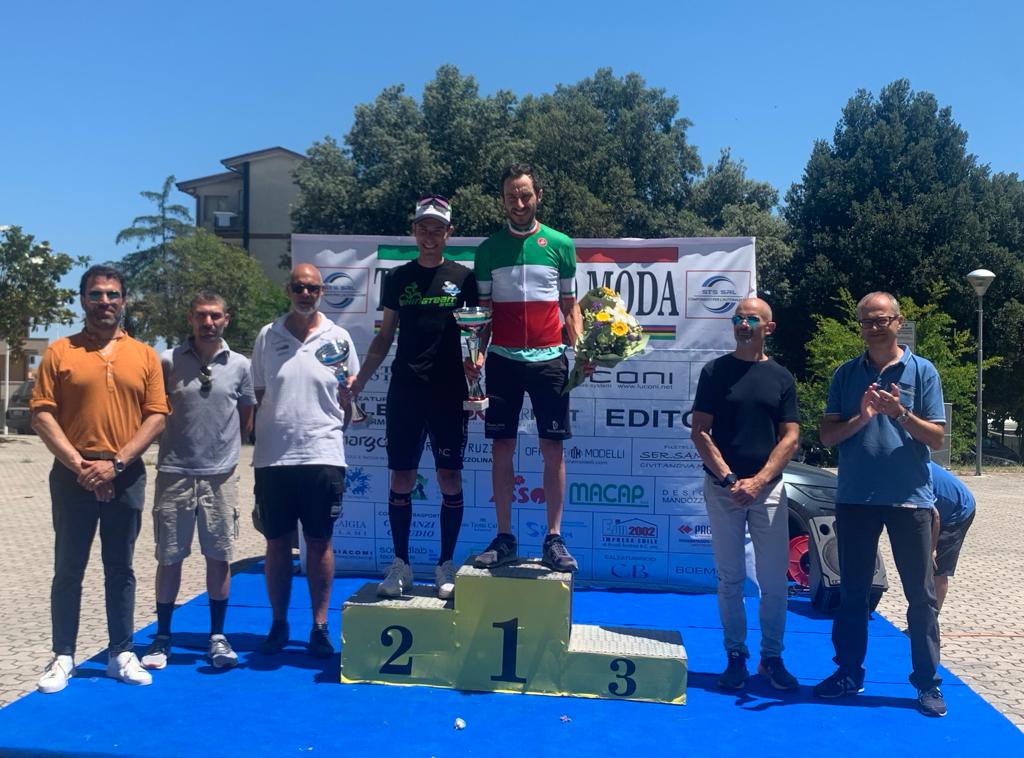 Ivan Martinelli, Stefano Scotti e Wladimiro D’Ascenzo: tris di maglie tricolori FCI strada per l’HG Cycling Team a Monte Urano 1