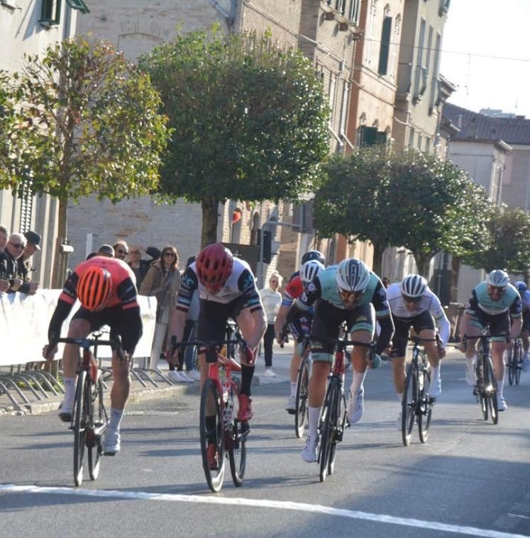 Federico Scotti e Andrea Di Renzo i migliori della Granfondo-Mediofondo Leopardiana 5