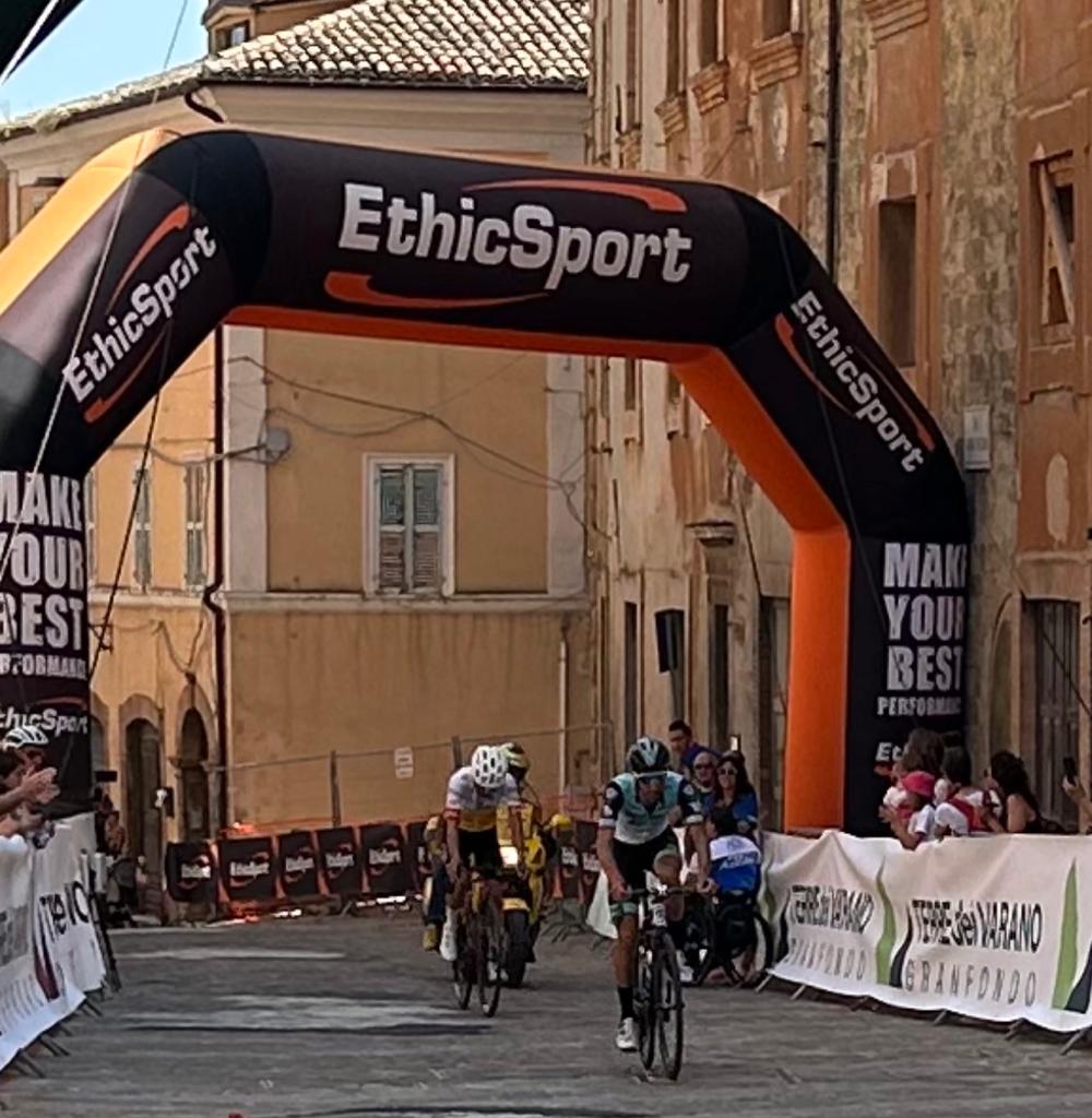 A Camerino poker di maglie tricolori per l’HG Cycling Team nella granfondo alla Terre dei Varano con D’Ascenzo, Celani, Scotti e Zappacosta 3