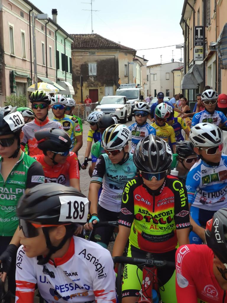La Picenum Road preda degli atleti HG Cycling Team con Vladimiro D’Ascenzo e Danilo Celano 5