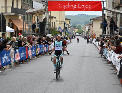 Onda verde tiffany in Toscana tra le Esordienti Donne 2° anno: Dazzani vola, Sferragatta veste la maglia rosa