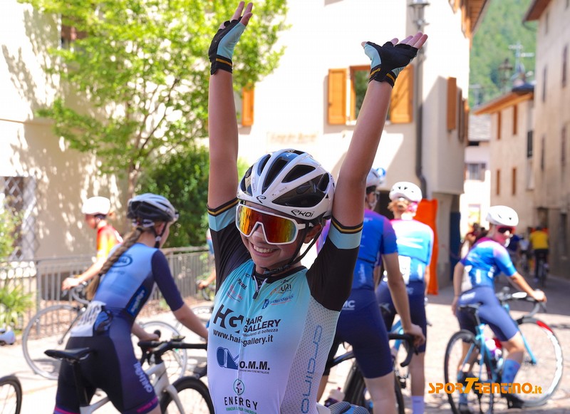 Mya Dazzani suona la terza ad Albiano (Tn) nel Trofeo Simoni 10