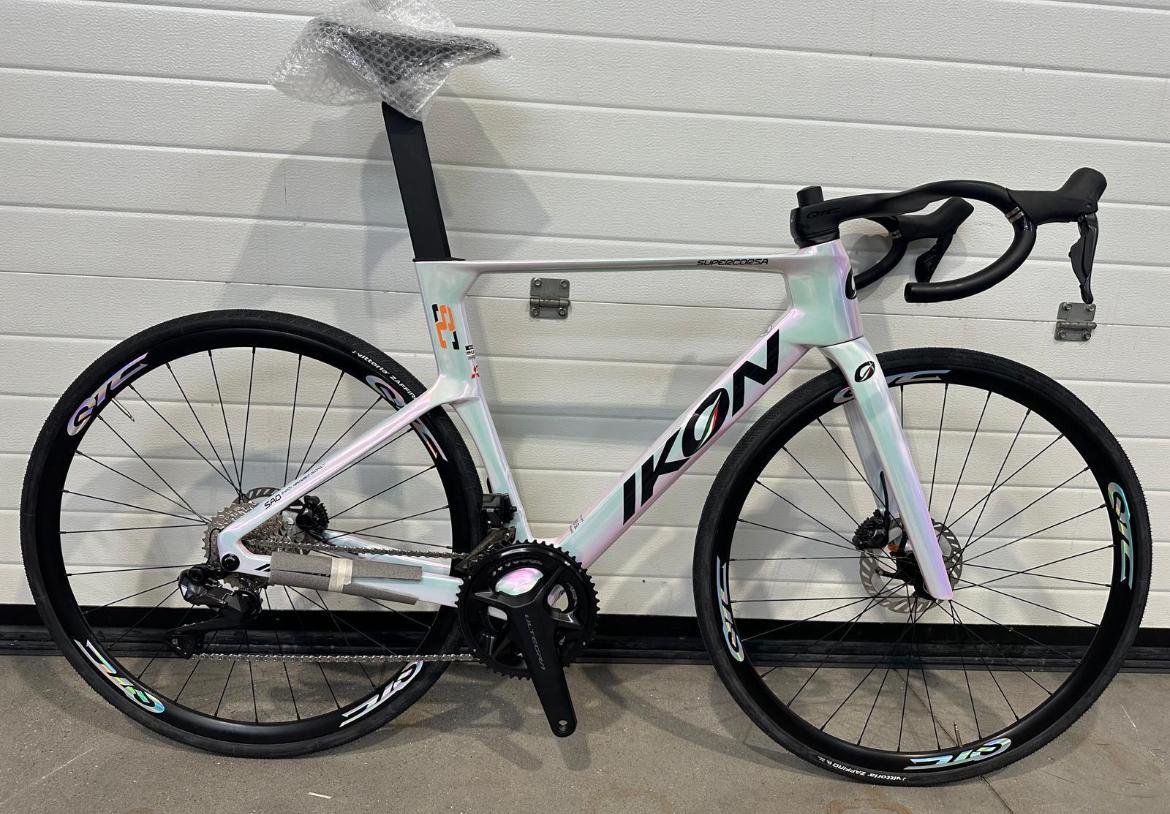 HG Cycling Team sceglie IKON: tecnologia, personalità e passione italiana per la nuova stagione 1